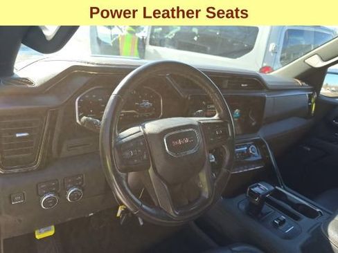 Used 2022 GMC Sierra 1500 AT4 w/ AT4 Preferred Package AWD/4WD image 11
