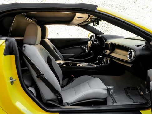 Used 2018 Chevrolet Camaro LT w/ RS Package RWD image 38
