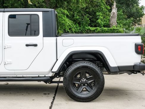 Used 2022 Jeep Gladiator Sport AWD/4WD image 22