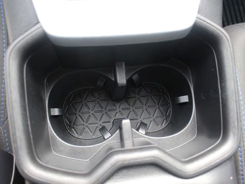 Used 2023 Toyota RAV4 SE image 36