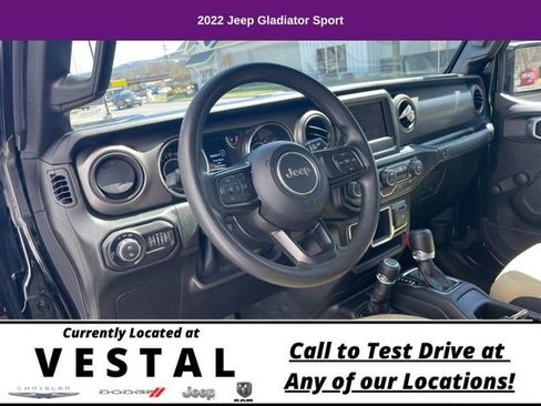 Used 2022 Jeep Gladiator Sport image 13