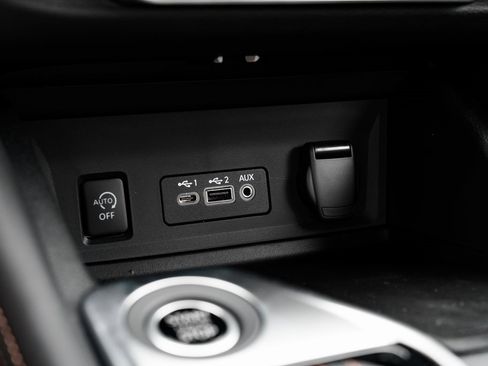 New 2025 Nissan Sentra SR w/ SR Premium Package image 15