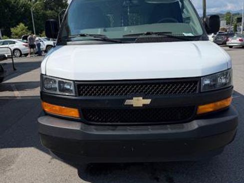 Used 2023 Chevrolet Express 2500 w/ Driver Convenience Package RWD image 3