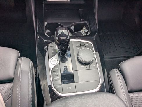 Used 2024 BMW X3 sDrive30i w/ Premium Package w/ZPA RWD image 29