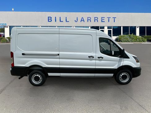 New 2026 Ford Transit 250 148 Medium Roof w/ Load Area Protection Package RWD image 3