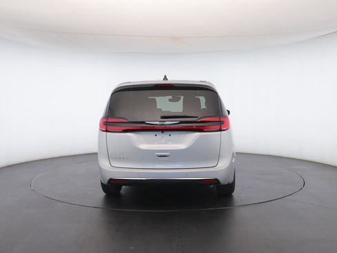 New 2026 Chrysler Pacifica Select image 23