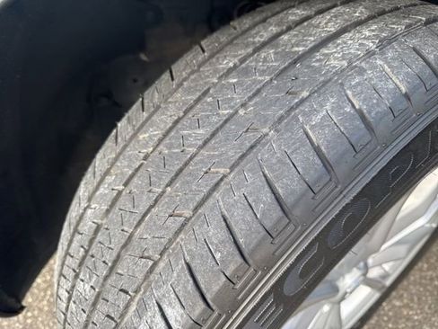 Used 2024 Honda CR-V EX-L image 12