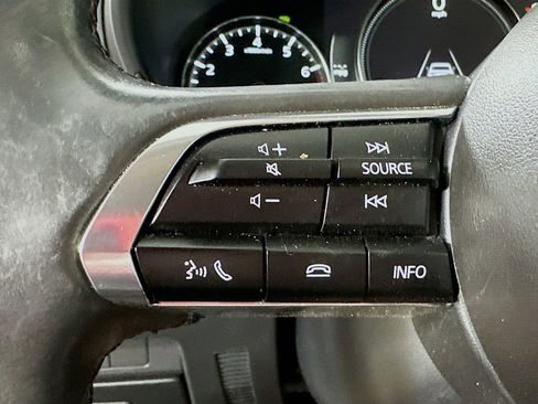 Used 2024 MAZDA MAZDA3 s FWD image 22