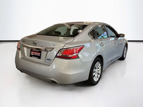 Used 2014 Nissan Altima 2.5 S FWD image 6