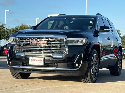 Used 2021 GMC Acadia Denali w/ Denali Technology Package FWD image 3