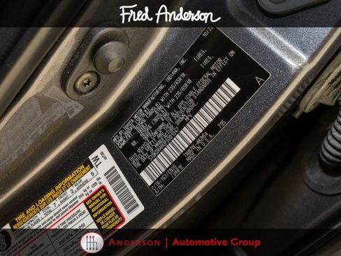 Used 2023 Toyota Highlander XLE FWD image 24