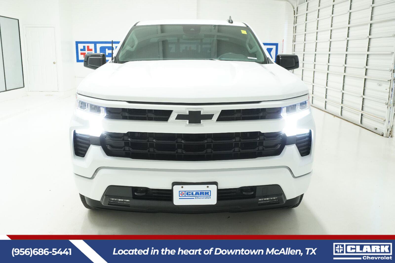 Used 2025 Chevrolet Silverado 1500 RST w/ Texas Edition Plus RWD image 2