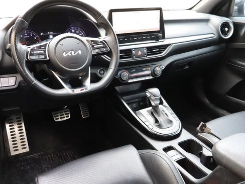 Used 2022 Kia Forte GT-Line w/ GT-Line Premium Package FWD image 5