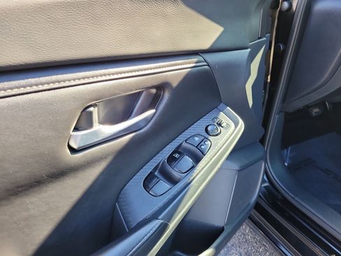 Used 2022 Nissan Sentra SV image 18