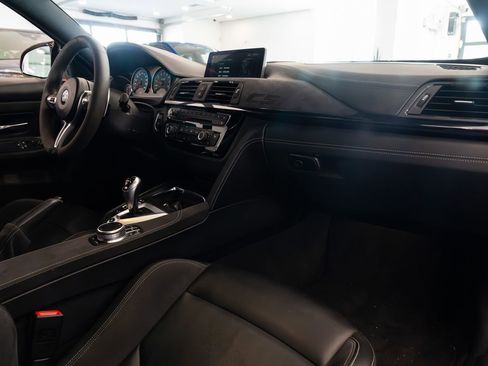 Used 2020 BMW M4 CS w/ Executive Package RWD image 11