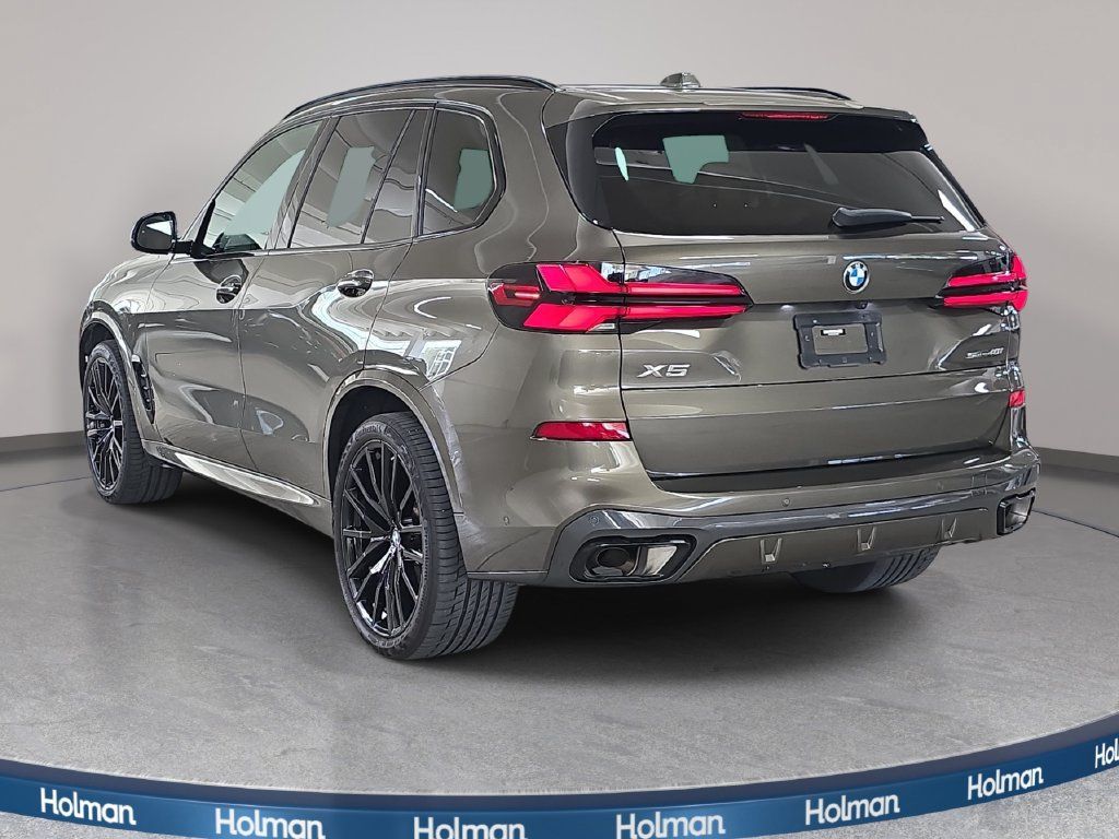 Certified 2024 BMW X5 sDrive40i w/ M Sport Package RWD image 9