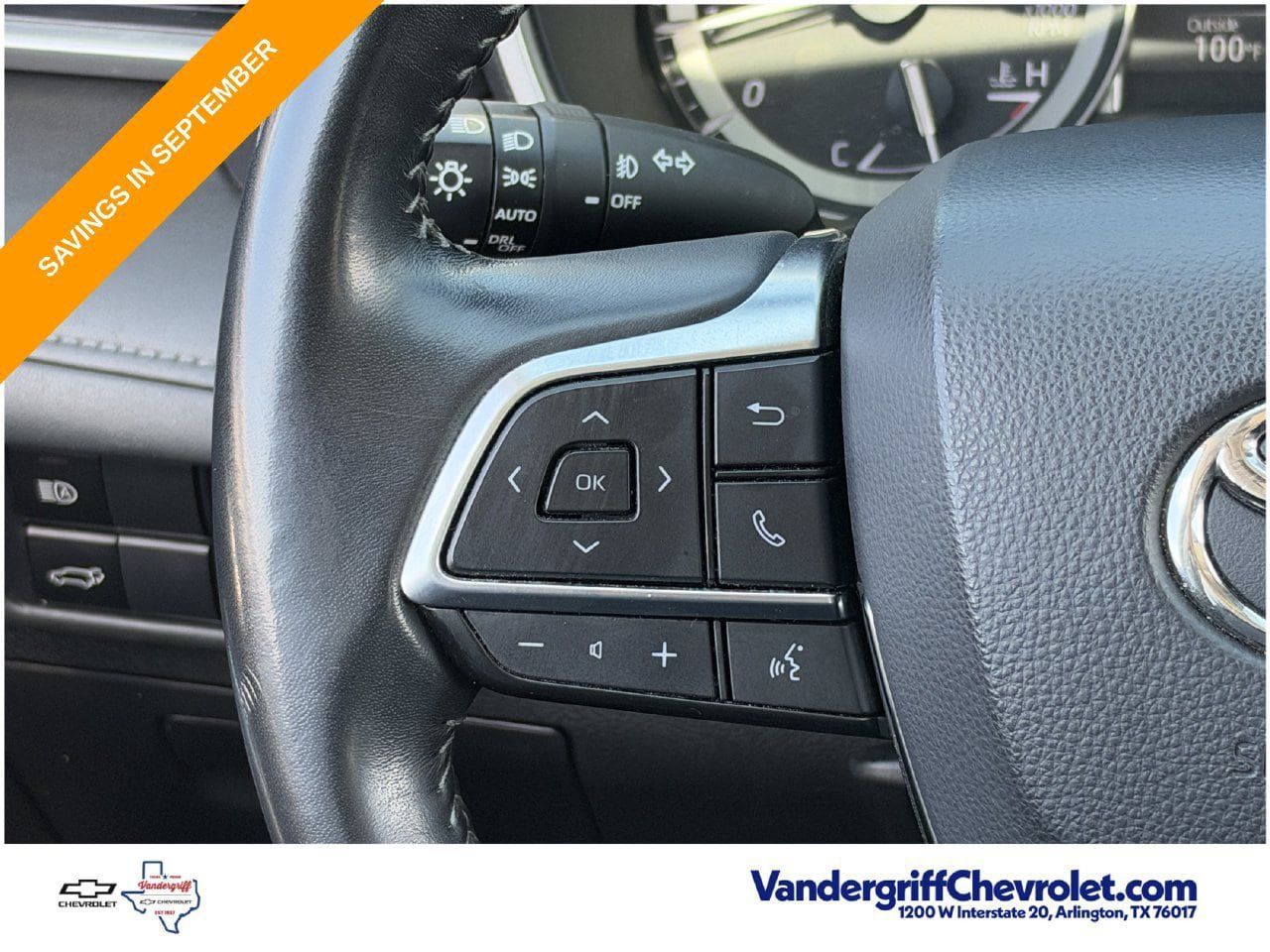 Used 2021 Toyota Highlander XLE FWD image 13