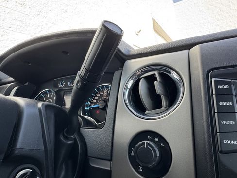 Used 2013 Ford F150 XLT w/ Luxury Equipment Group image 18