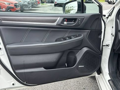 Used 2018 Subaru Legacy 3.6R Limited AWD/4WD image 9