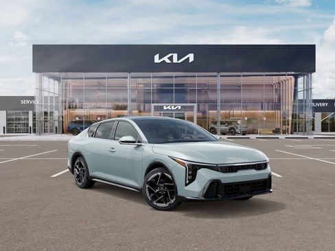 New 2025 Kia K4 GT-Line image 2