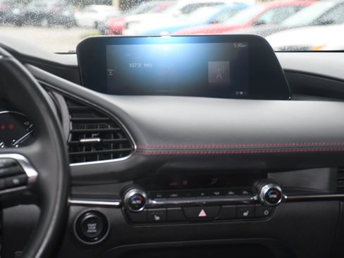 Used 2024 MAZDA MAZDA3 s image 17