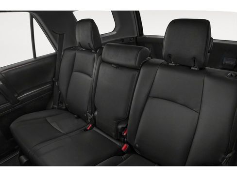 Used 2020 Toyota 4Runner TRD Off-Road image 8