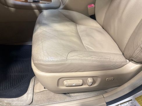 Used 2005 Lexus ES 330 FWD image 21