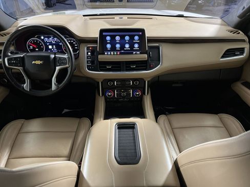 Used 2021 Chevrolet Tahoe Premier w/ Premium Package image 22