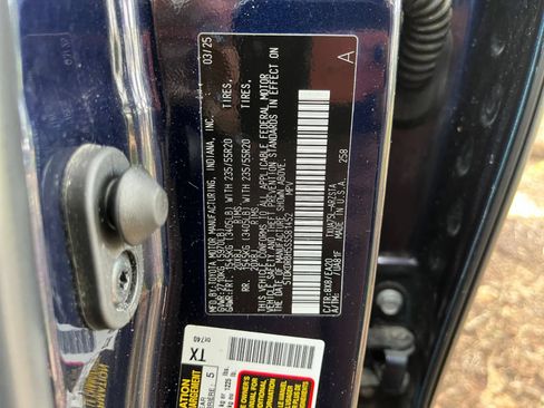 Used 2025 Toyota Highlander XSE AWD/4WD image 27