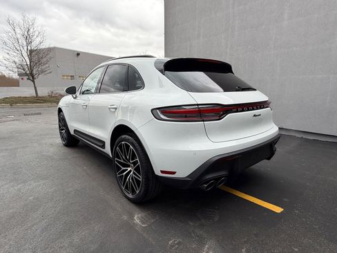 New 2026 Porsche Macan image 3