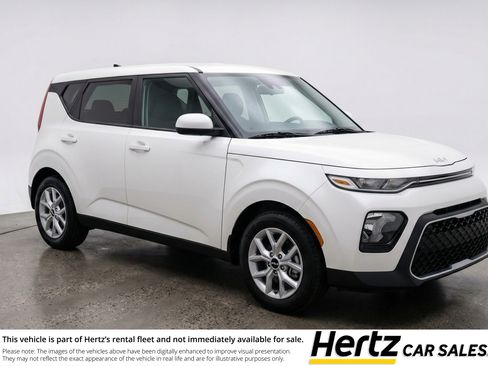 Used 2025 Kia Soul LX w/ LX Technology Package FWD image 1