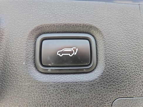 Used 2021 Hyundai Santa Fe Limited AWD/4WD image 27