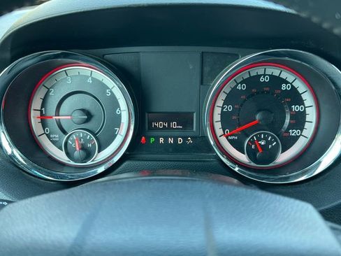 Used 2017 Dodge Grand Caravan SE FWD image 18