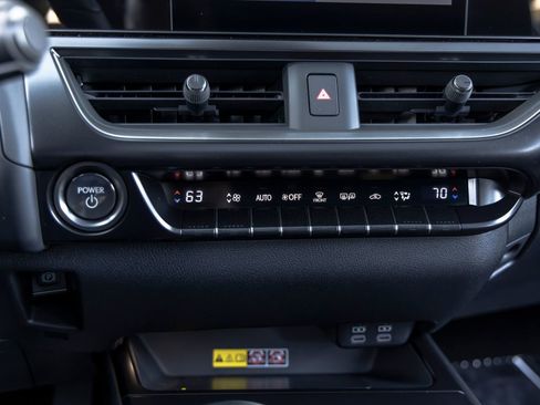 Used 2024 Lexus UX 250h F Sport FWD image 39