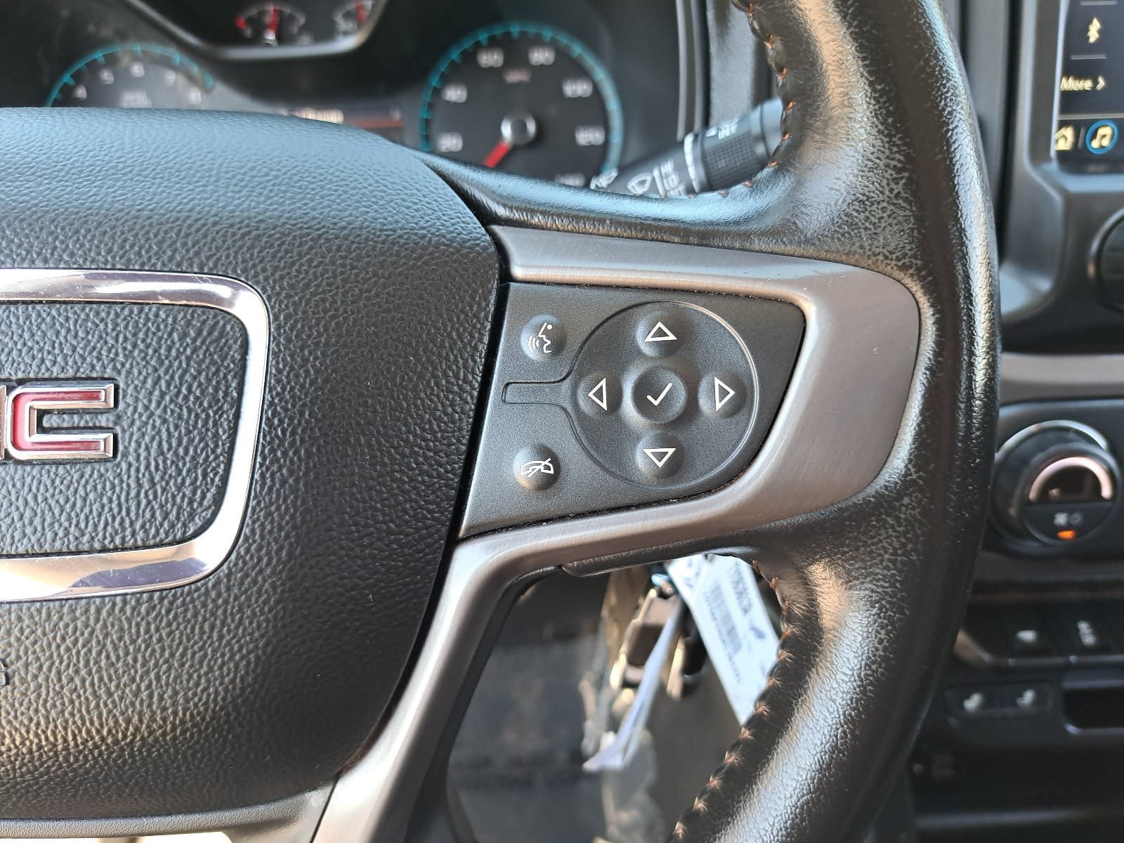 Used 2021 GMC Canyon AT4 w/ Trailering Package AWD/4WD image 18
