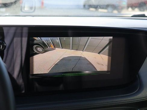 Used 2024 Buick Encore GX Sport Touring image 33