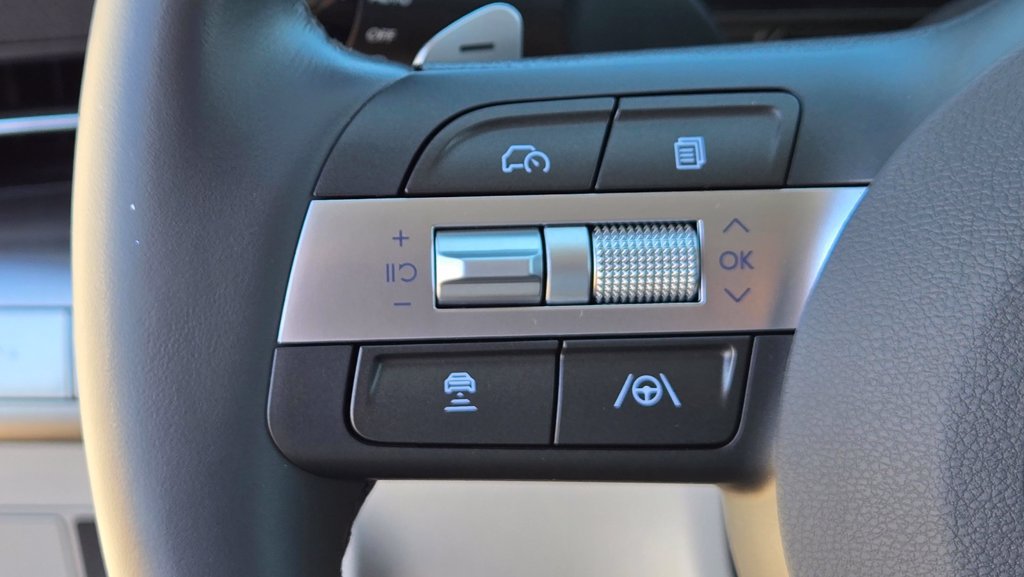 Used 2026 Hyundai Kona SEL Premium FWD image 18
