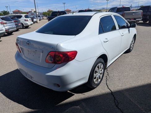 Used 2010 Toyota Corolla LE FWD image 5