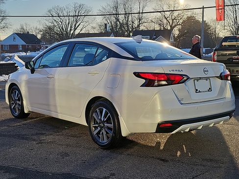 Certified 2025 Nissan Versa SV w/ Trunk Package image 4