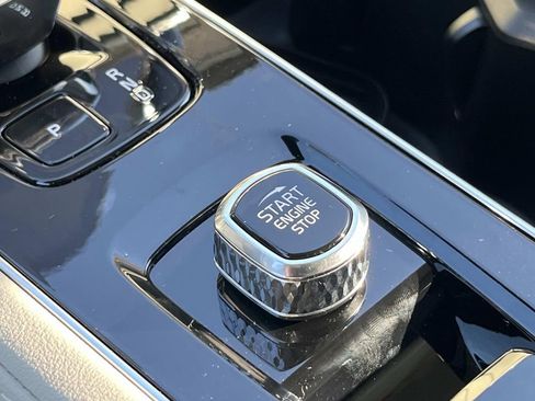 New 2026 Volvo XC90 B6 Ultra image 29