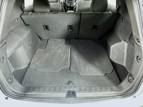 Used 2023 Chevrolet Equinox LT AWD/4WD image 21