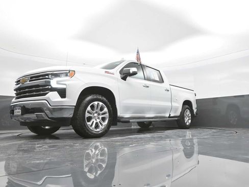 Used 2023 Chevrolet Silverado 1500 LTZ w/ LTZ Convenience Package II AWD/4WD image 35