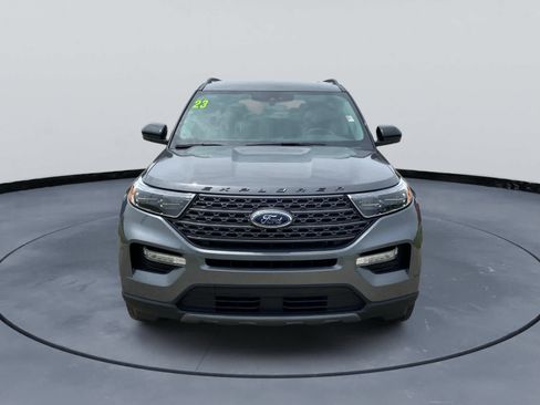 Used 2023 Ford Explorer XLT w/ Equipment Group 202A AWD/4WD image 3