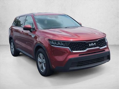 Used 2022 Kia Sorento LX FWD image 3