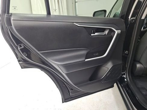Certified 2025 Toyota RAV4 XLE w/ Convenience Package image 30