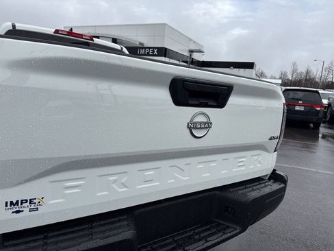 Used 2024 Nissan Frontier S w/ Technology Package image 27
