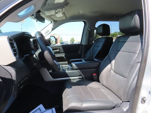 Used 2023 Toyota Tundra Limited AWD/4WD image 21