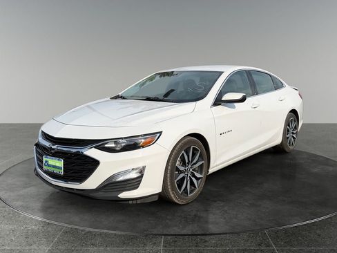 Used 2022 Chevrolet Malibu RS FWD image 3