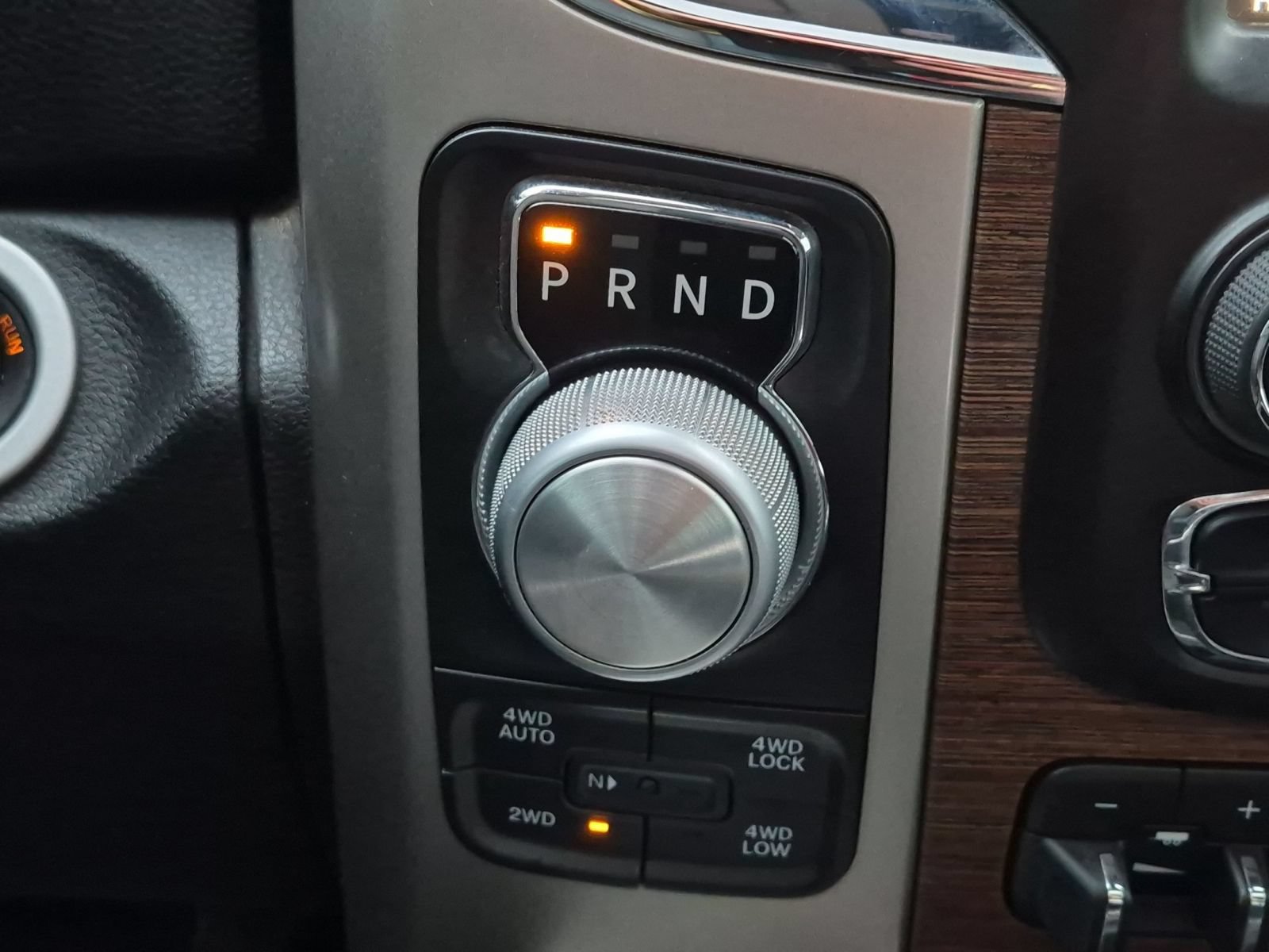 Used 2017 RAM 1500 Laramie w/ Convenience Group AWD/4WD image 28