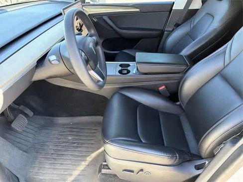 Used 2023 Tesla Model Y Long Range image 6